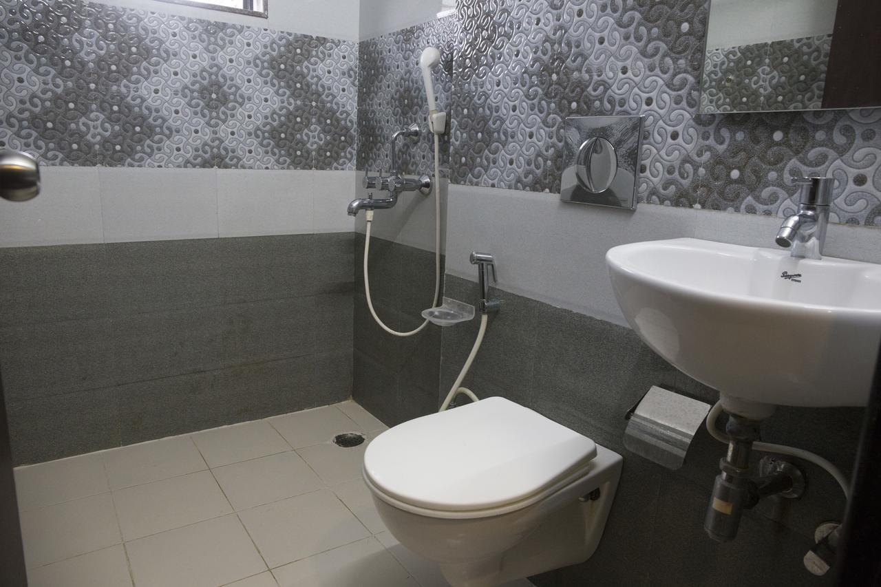 מלון פורי Oyo 7680 Park Lagoon מראה חיצוני תמונה