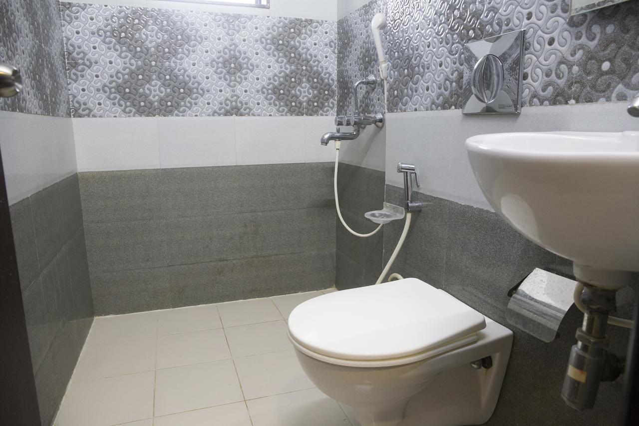 מלון פורי Oyo 7680 Park Lagoon מראה חיצוני תמונה