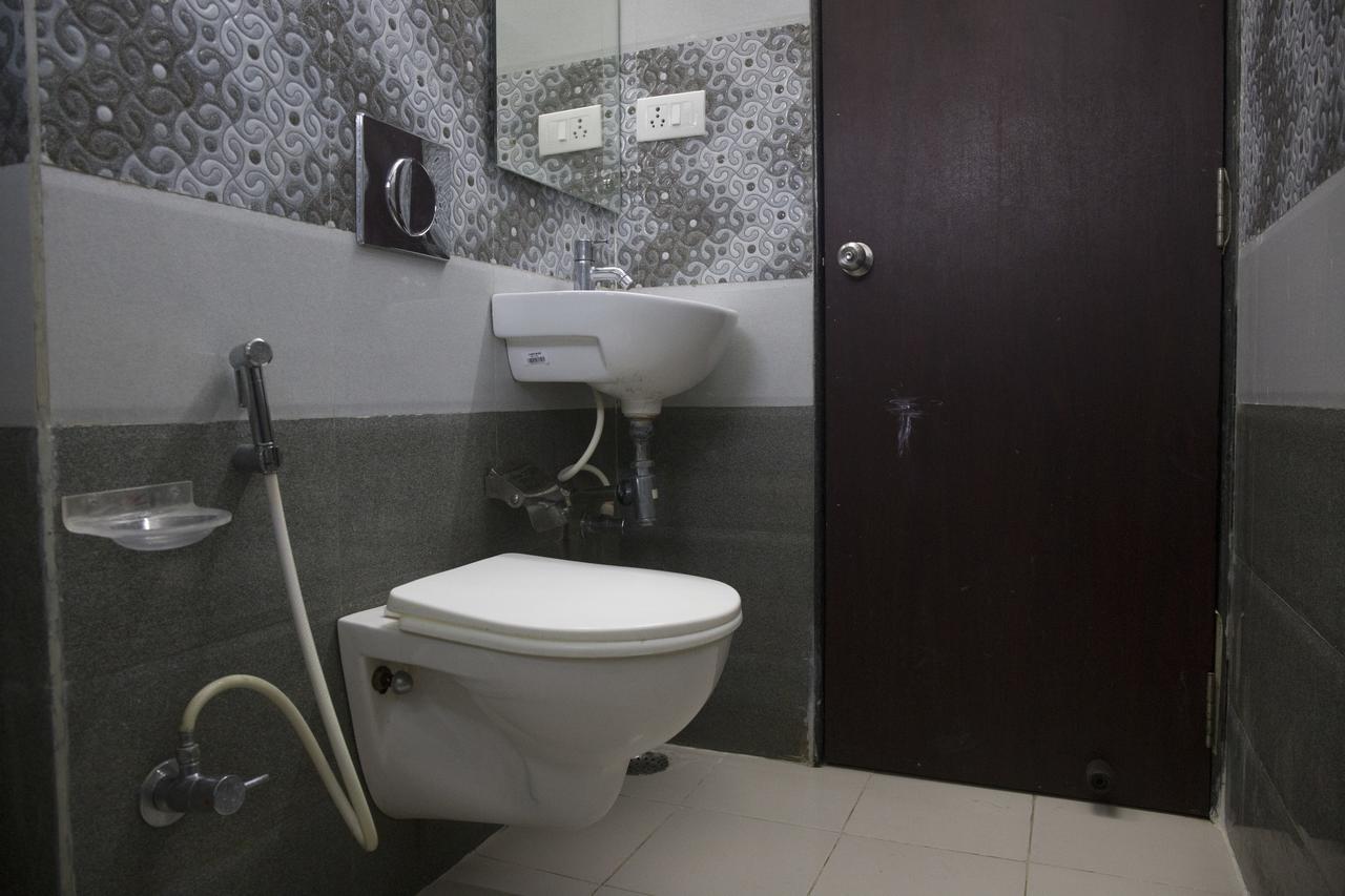 מלון פורי Oyo 7680 Park Lagoon מראה חיצוני תמונה